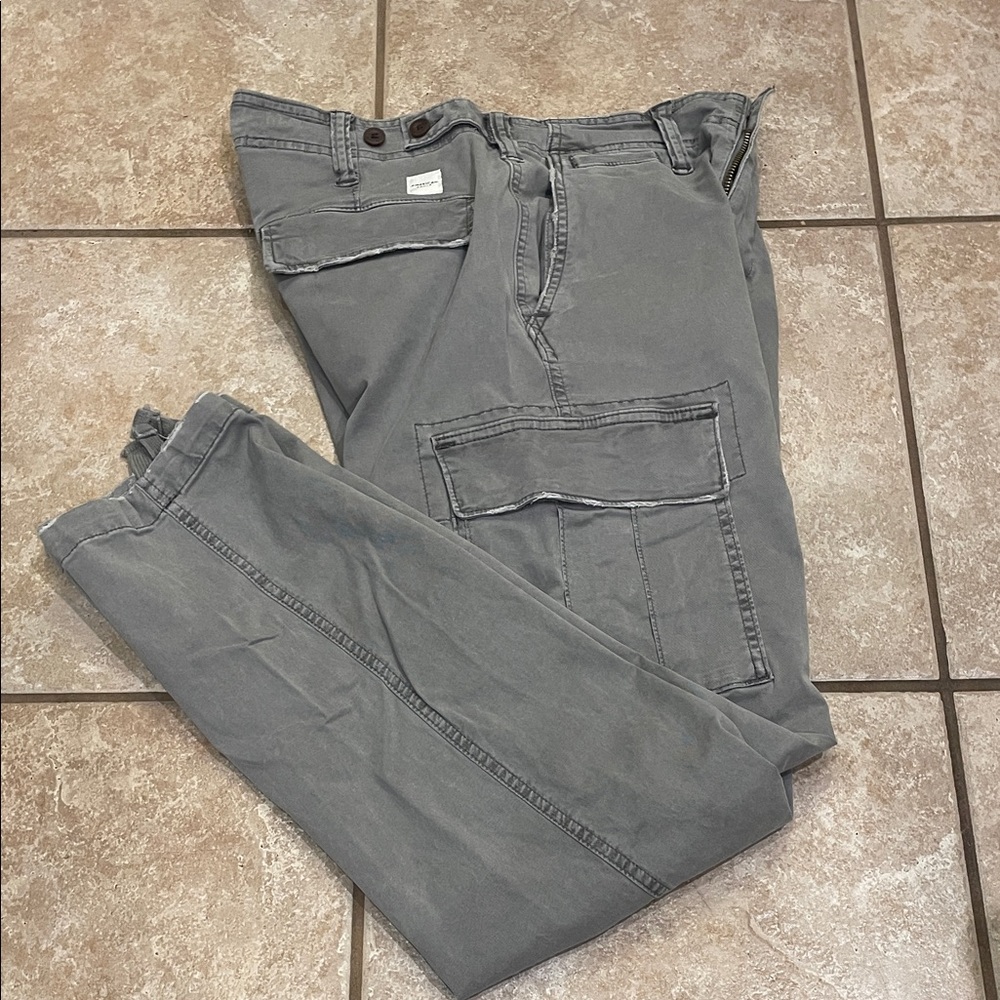 American Eagle Outfitters Men's Cargo Pants in Gray - Picture 14 of 14